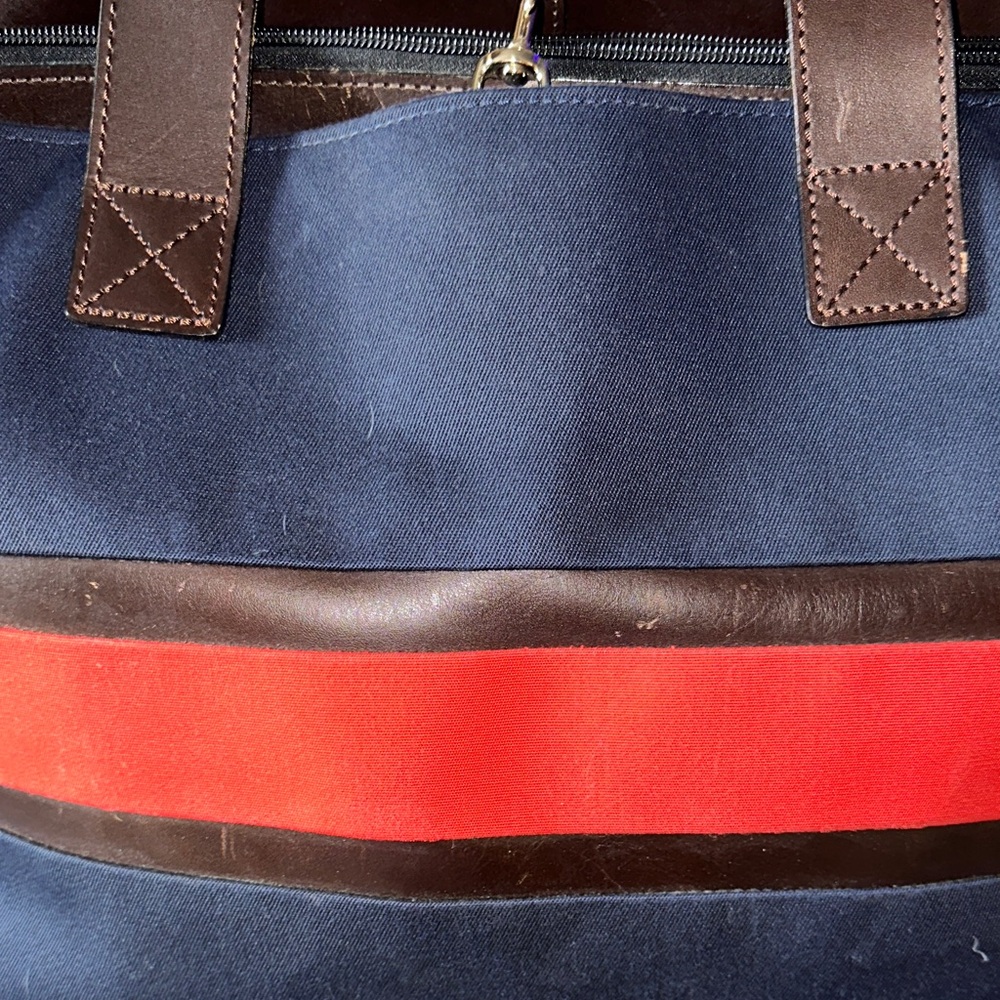 Dooney & Bourke Stylish Navy and Red X-Large Tote Bag - Picture 5 of 12